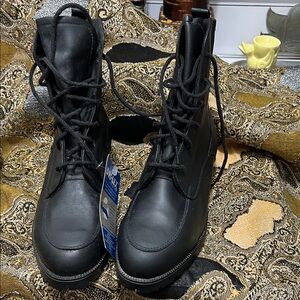 L.L. Bean Black Leather Lace-Up Boots With Dri-Lex (vintage)
